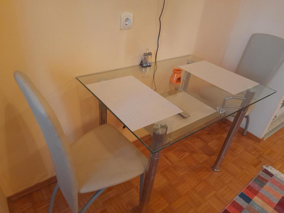 Pine Tree Apartment Szarajevó Kültér fotó